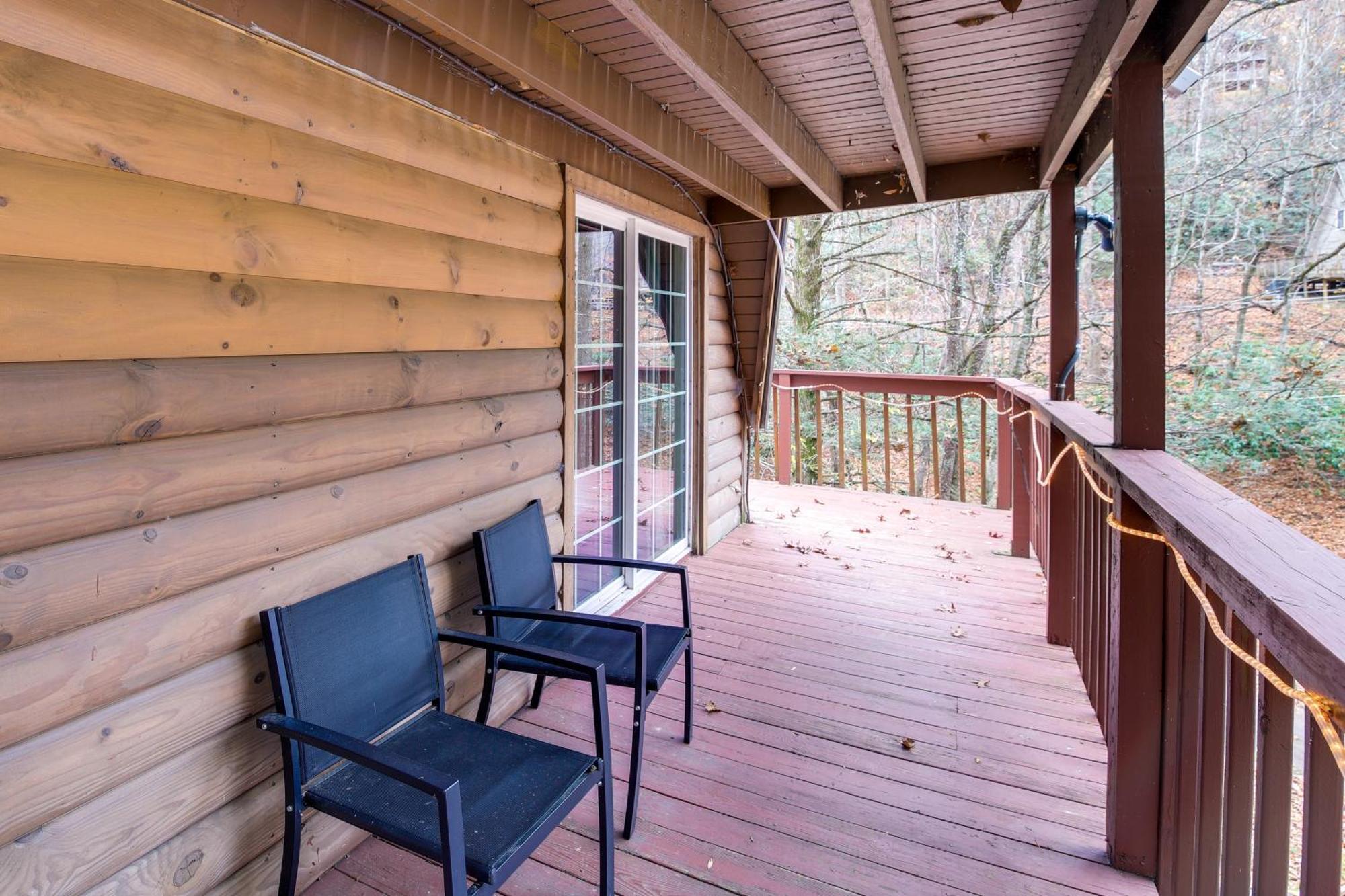 Gatlinburg A-Frame Home With Hot Tub Near Parkway Exterior foto