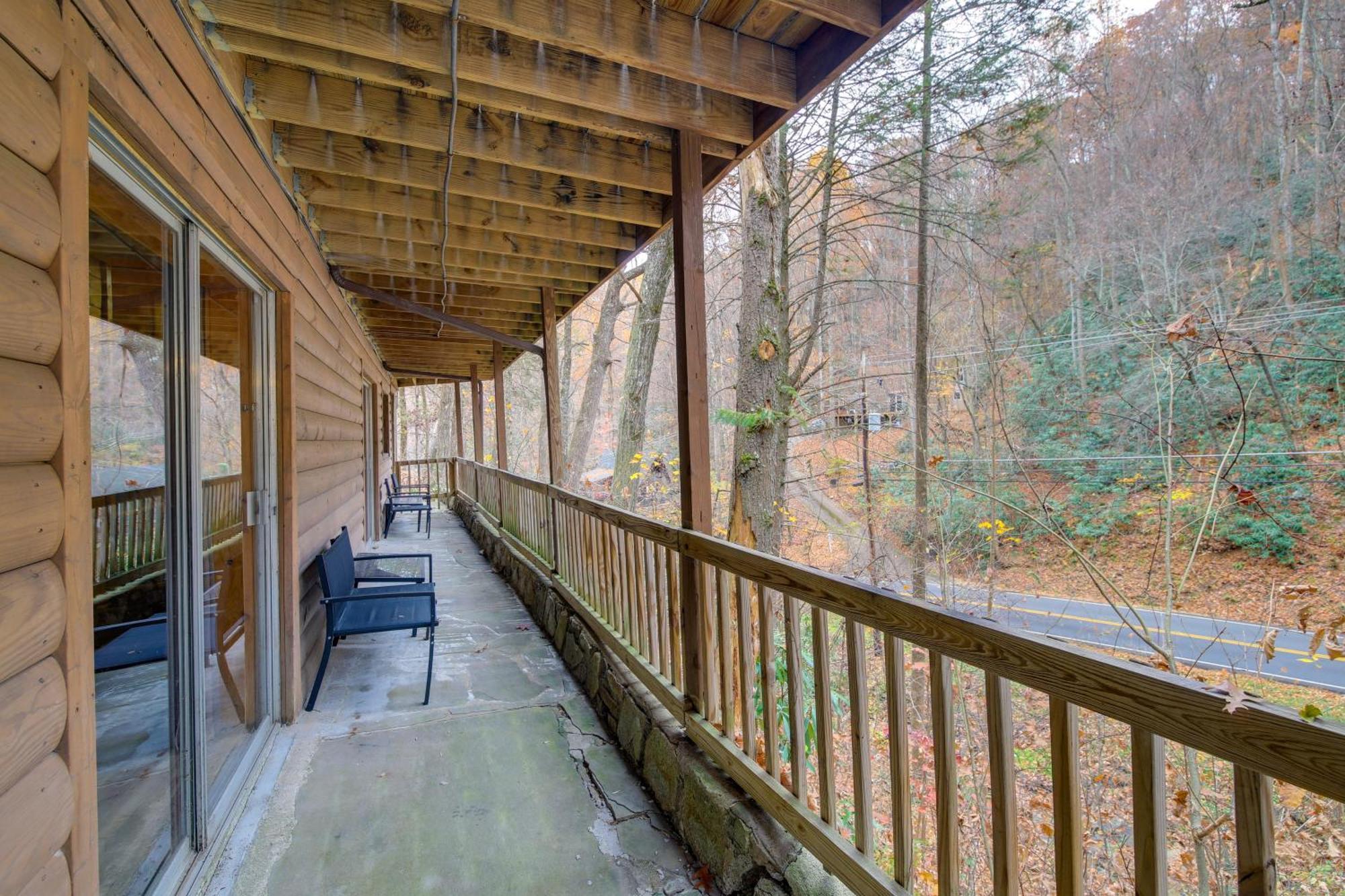 Gatlinburg A-Frame Home With Hot Tub Near Parkway Exterior foto