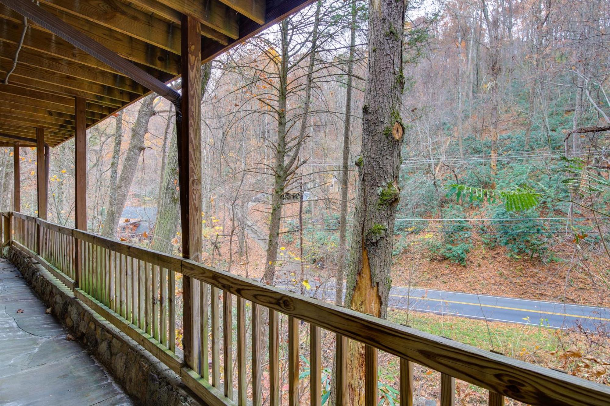 Gatlinburg A-Frame Home With Hot Tub Near Parkway Exterior foto