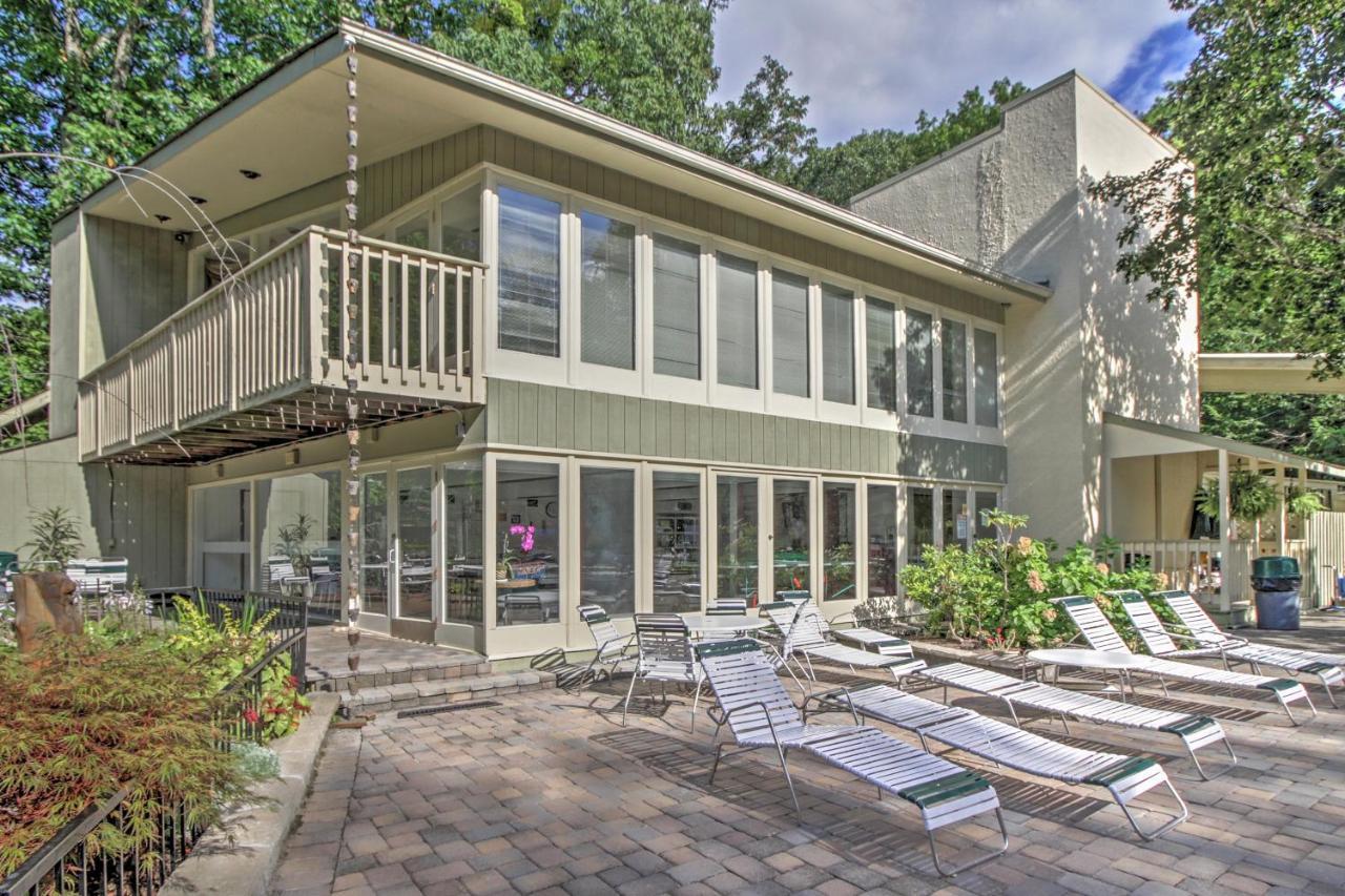 Gatlinburg A-Frame Home With Hot Tub Near Parkway Exterior foto